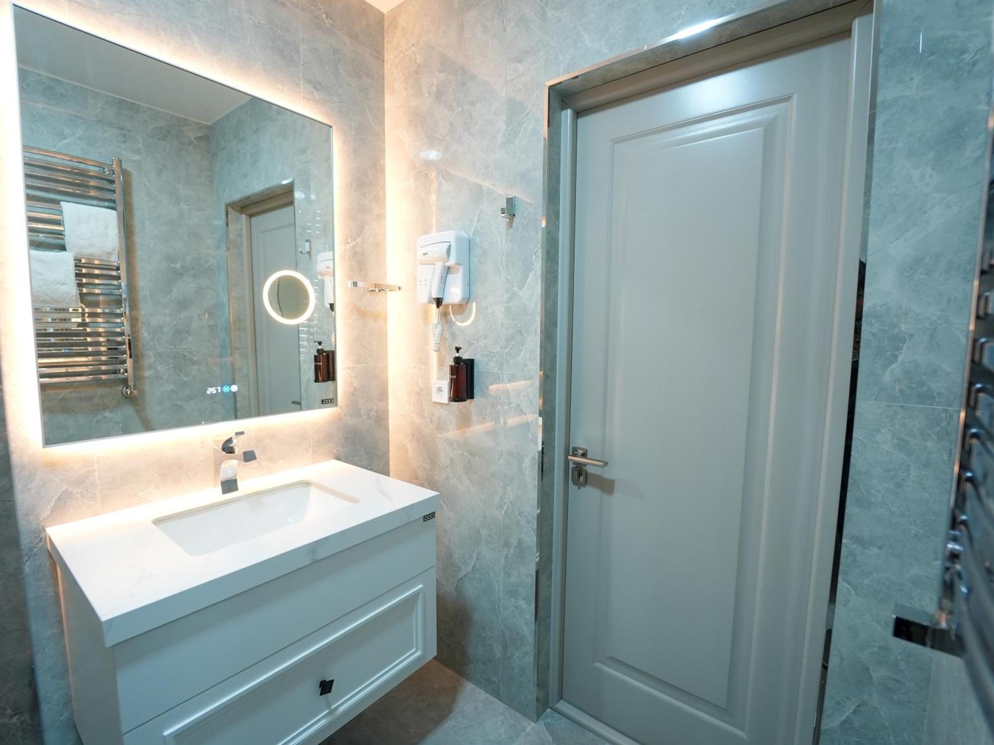 Avant Express Hotel Pool&Spa Taszkent Zewnętrze zdjęcie